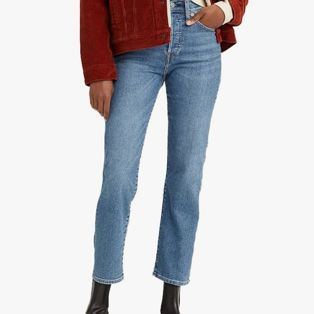 Like New! Levi’s Women’s Wedgie Straight Jeans